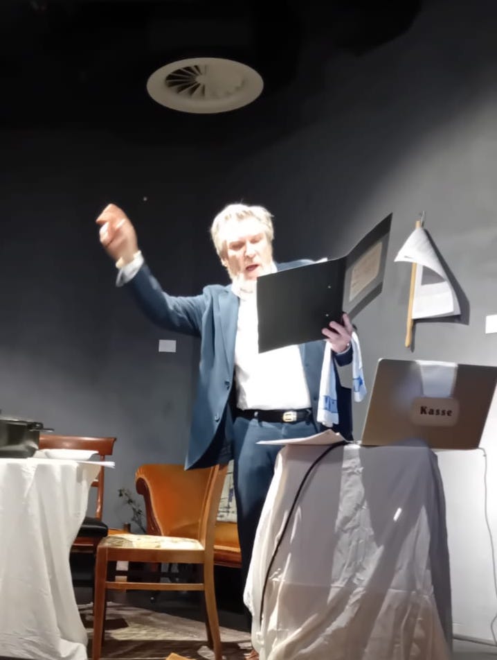 PHOTO-2025-11-04-21-12-13-1.Prometheus.tobt